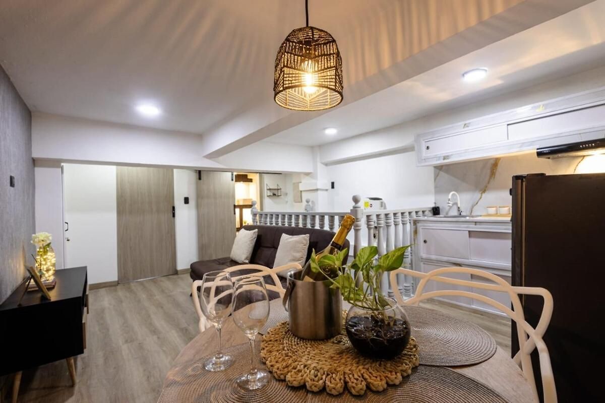 Estadía Con Estilo En El Centro Histórico En Apartamento