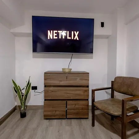 Estadía Con Estilo En El Centro Histórico En Apartamento