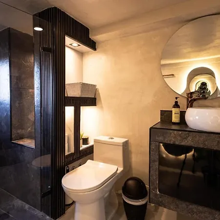 Estadía Con Estilo En El Centro Histórico En Apartamento